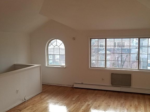 4th image of 145-49 224th St