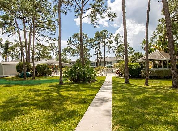 3rd image of 7080 Nantucket Cir #7