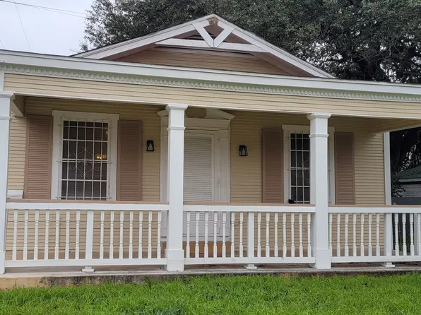 2008 S Olive St, San Antonio, TX 78210