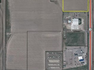 3895 N Solar Ave, Garden City, KS 67846