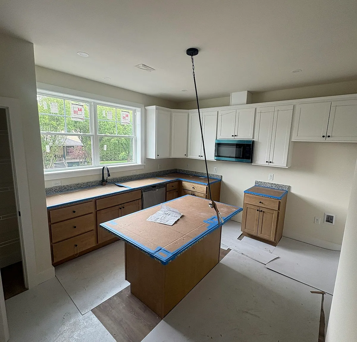 216 Hull Avenue, Unit 1 — Photo 3