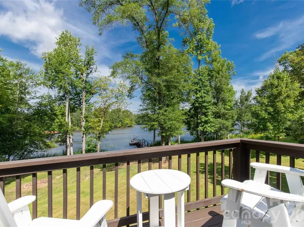 2051 Great North Rd, Winnsboro, SC 29180