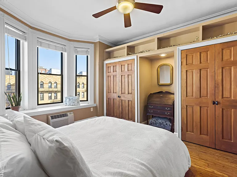 1214 Washington St #8 — Photo 9