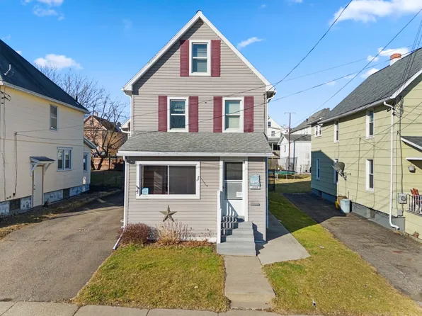 219 Squires Ave, Endicott, NY 13760