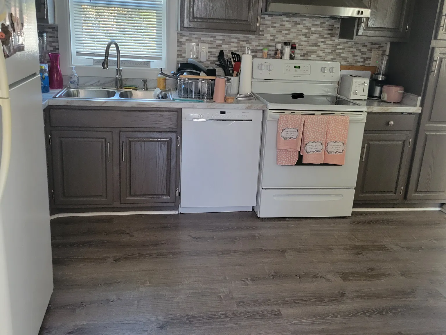 3 bed, 1600 sqft, $3,000 — Photo 3