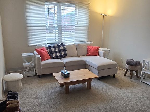 3rd image of 51 Eiss Pl APT 1