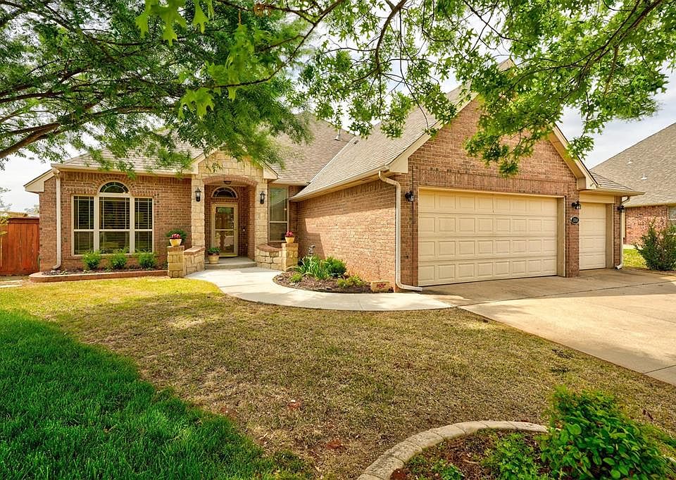1st image of 5904 NW 153rd Ct