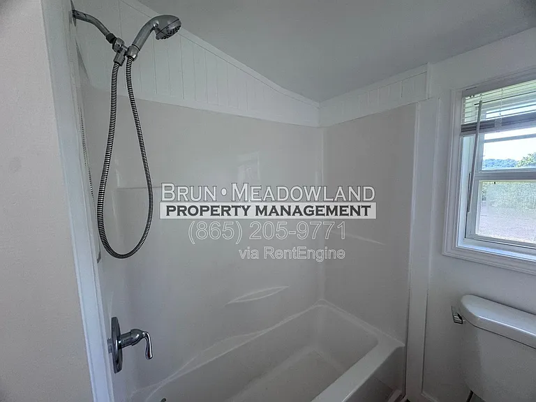 132 Henry Ave — Photo 13