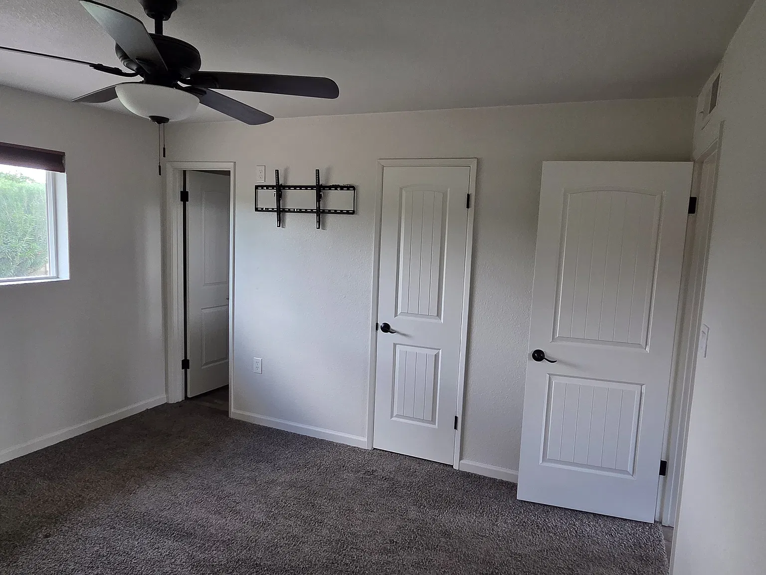 3 bed, 1447 sqft, $2,750 — Photo 2