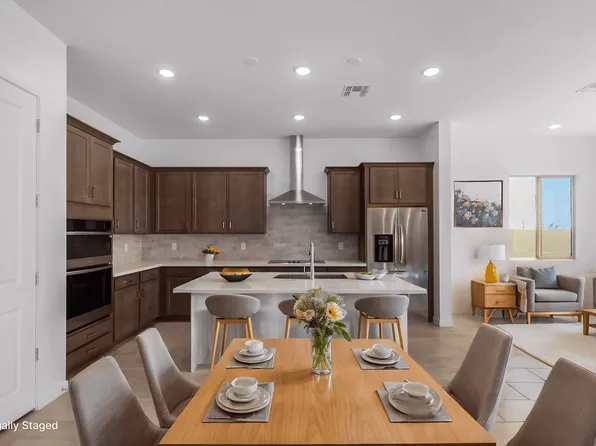 31550 N Hayweather Ln, San Tan Valley, AZ 85143