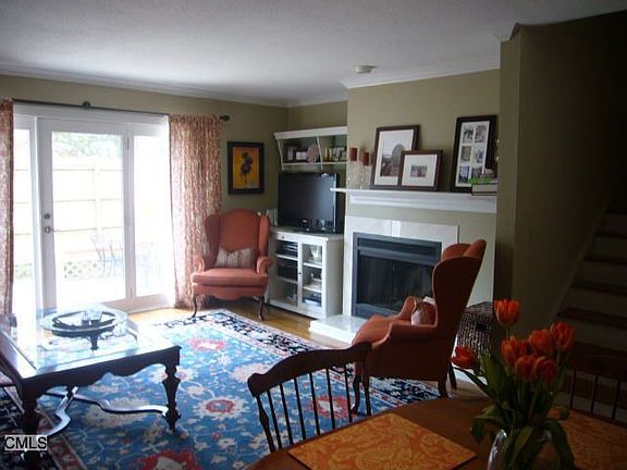 2nd image of 566 Newfield Ave APT 5