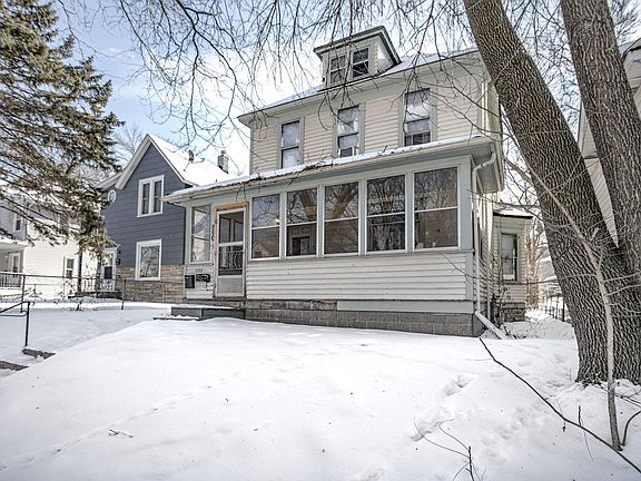 2nd image of 890 Margaret St