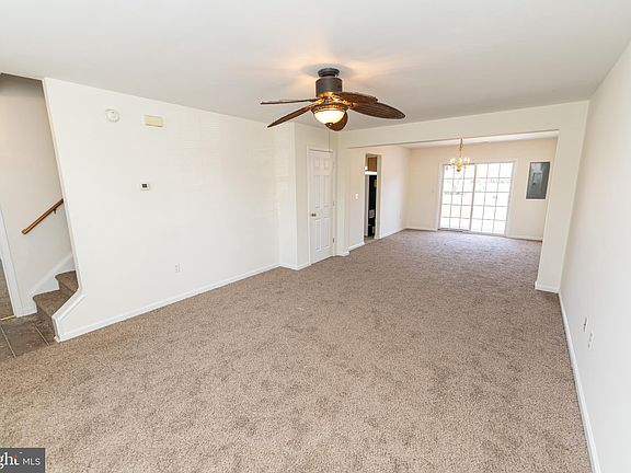 5th image of 202 Carsons Ct