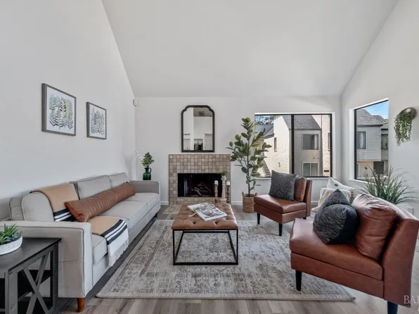 3762 Stoneglen N, Richmond, CA 94806