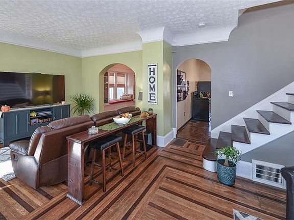 4th image of 1356 Fry Ave