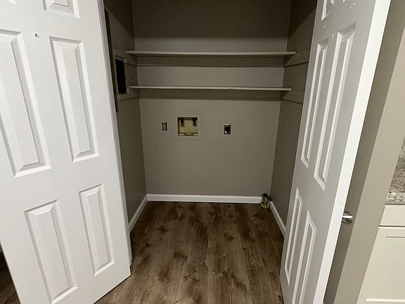 5th image of 129 Meadowlark Dr