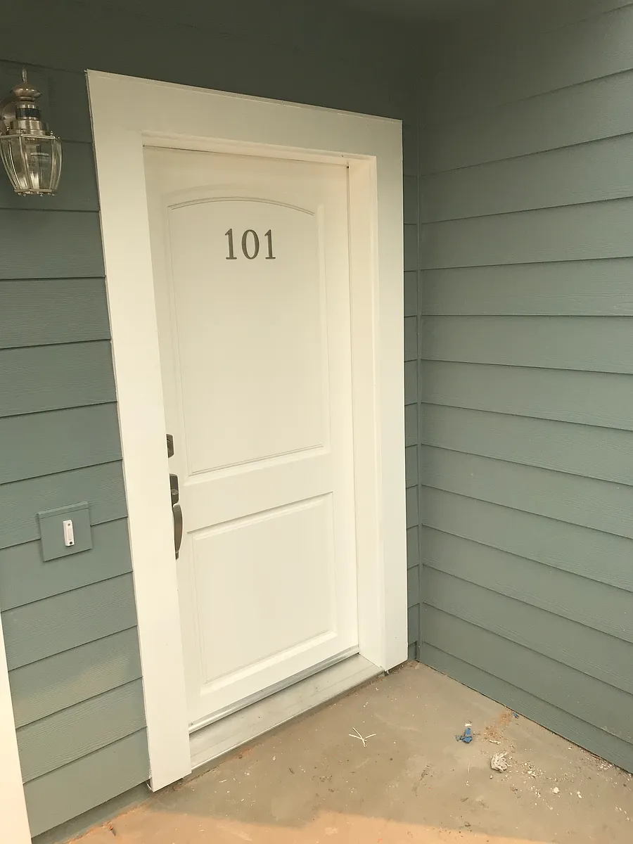 Building Photo - 300 N Macneil St #101
