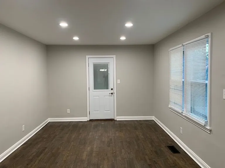 2111 Kimberly Rd SW — Photo 9