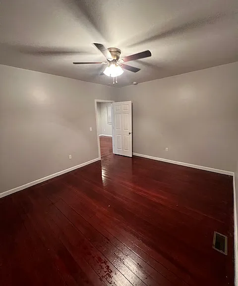109 Pleasant St #3 — Photo 6