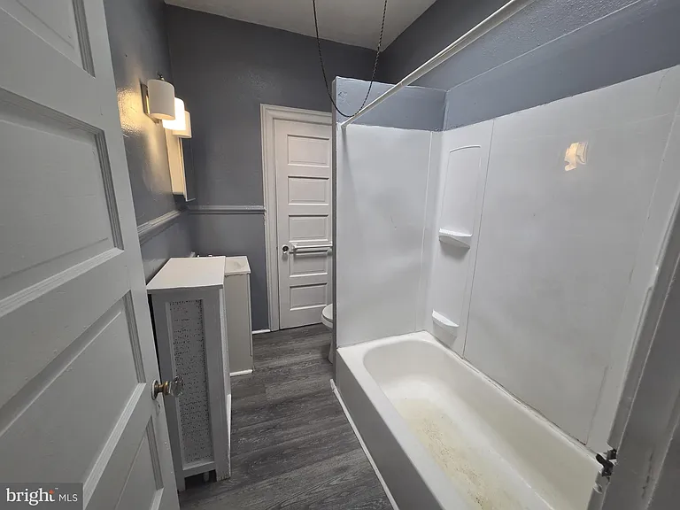 302 W Louden St — Photo 21