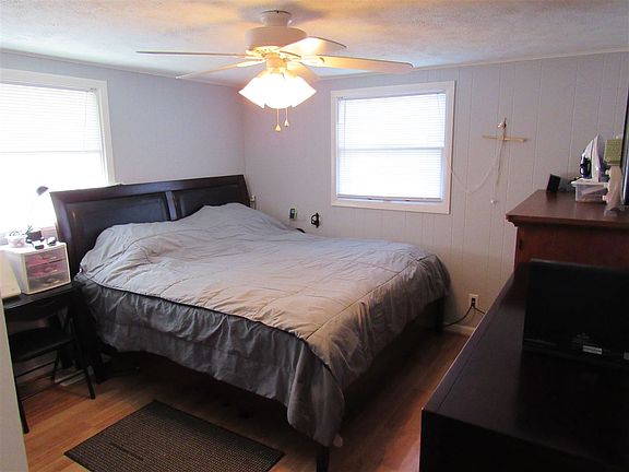 5th image of 20740 Roycroft Dr