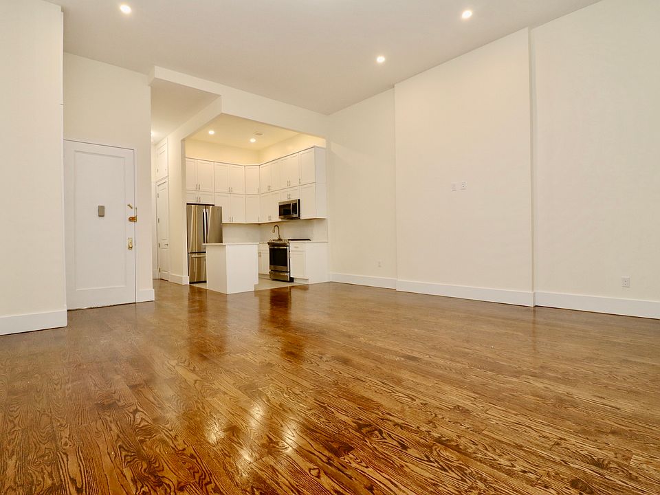 1st image of 130 W 74th St APT 1A