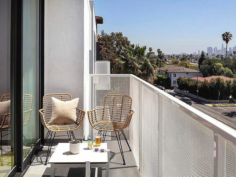 Beverly by Category — Photo 13