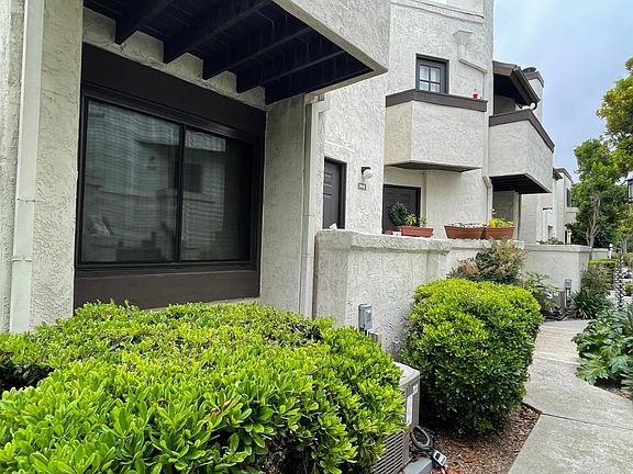 2nd image of 3968 Voltaire St