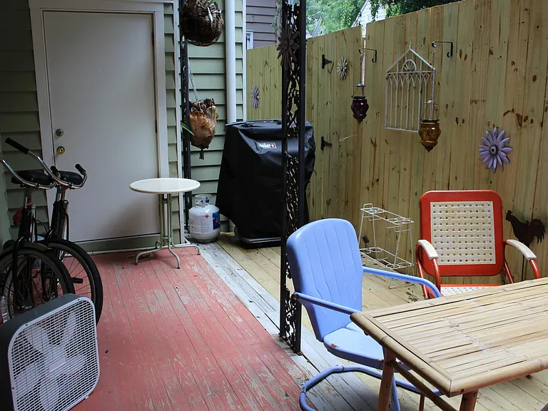 416 Price St — Photo 12