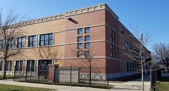 4th image of 5610 S Maplewood Ave