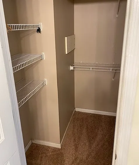 1490 Amanda Park Ln — Photo 8