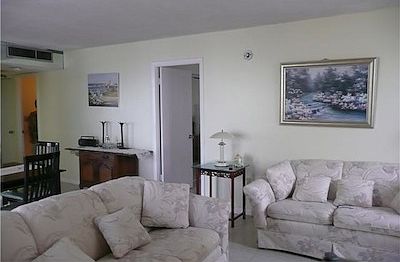 3rd image of 5838 Collins Ave APT 7H