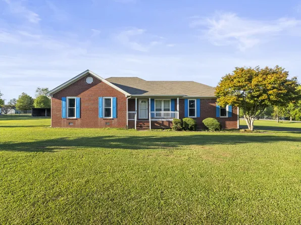 25 Julia Cir, Fayetteville, TN 37334