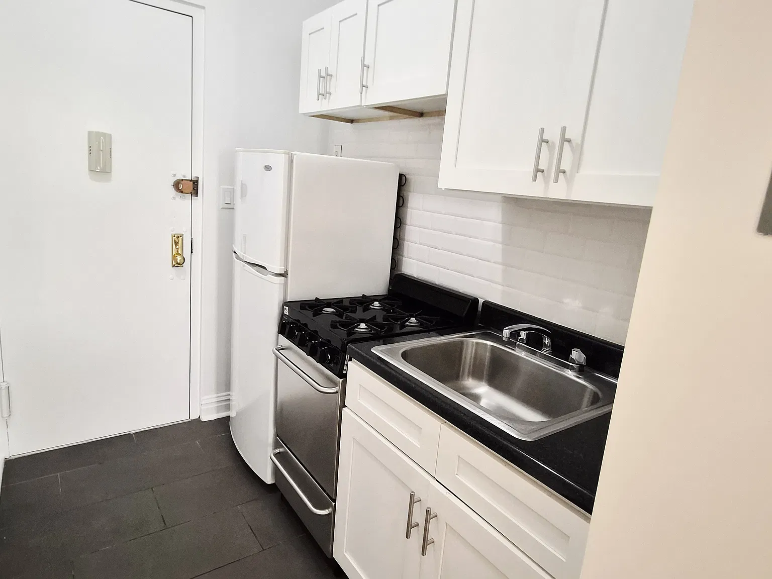 202 West 106th Street — Photo 3