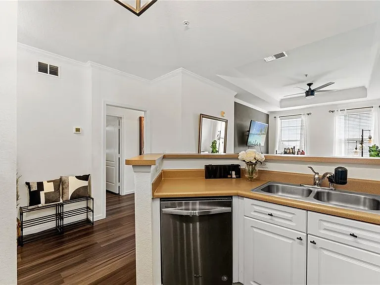 4221 W Spruce St #2423 — Photo 12