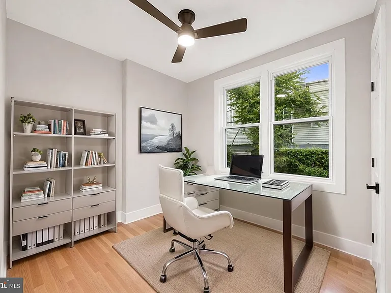 231 E Phil Ellena St — Photo 12