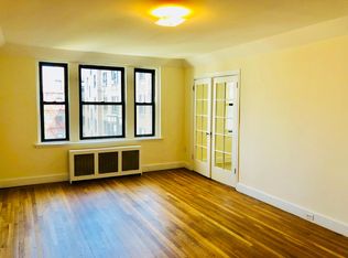 230 Martine Ave, White Plains, NY 10601