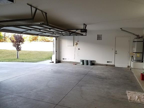 3rd image of 18852 Ashley Pl