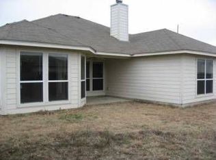 3100 Don Hill Ln, Taylor, TX 76574