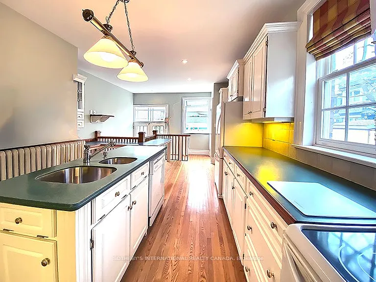 21 Melgund Rd #MAIN LOWER — Photo 7