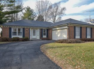 1219 Western Trl, Mukwonago, WI 53149