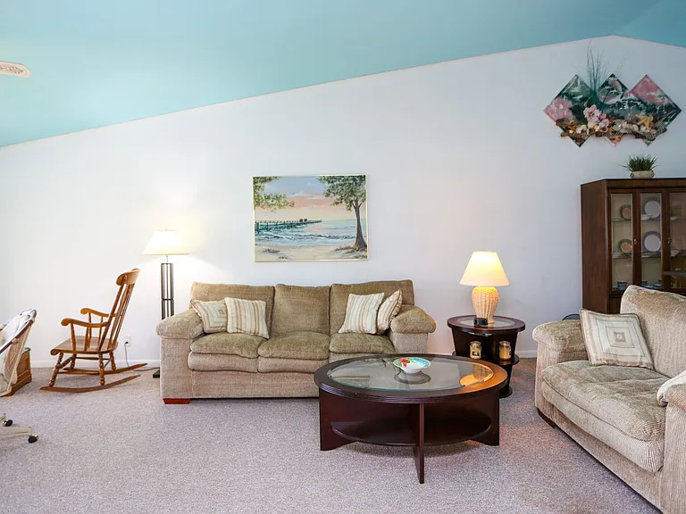 4030 Northlight Dr — Photo 16