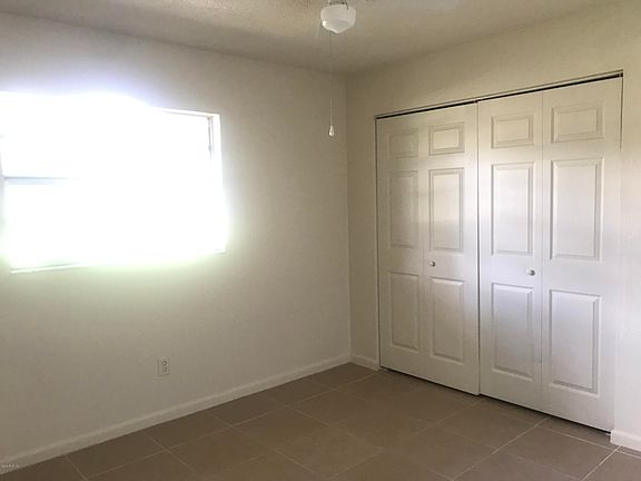 5th image of 4380 NE 25th Ave