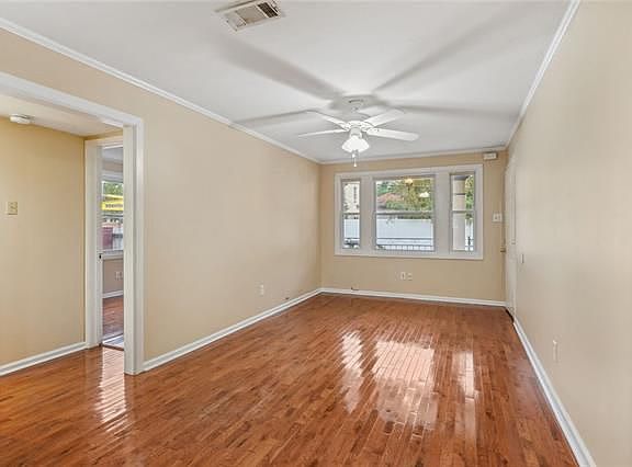 3rd image of 3909 Panama Ct