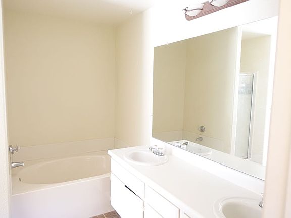 3rd image of 1099 Camino Del Sol