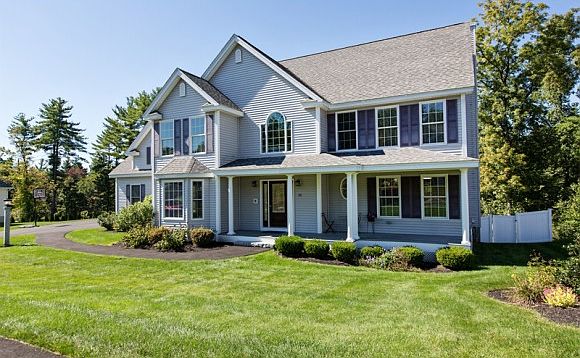 1st image of 10 Empire Cir