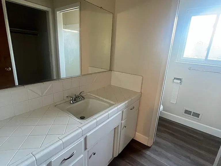 1449 Pulaski Way — Photo 10