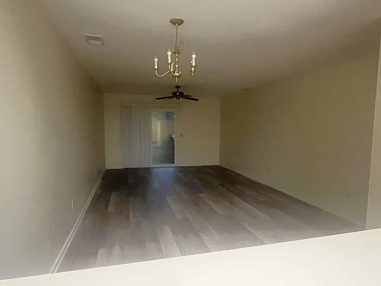 2304 Pine Ct S #13 — Photo 4