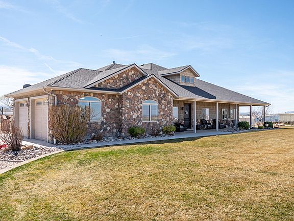 4th image of 1356 E 5200 N