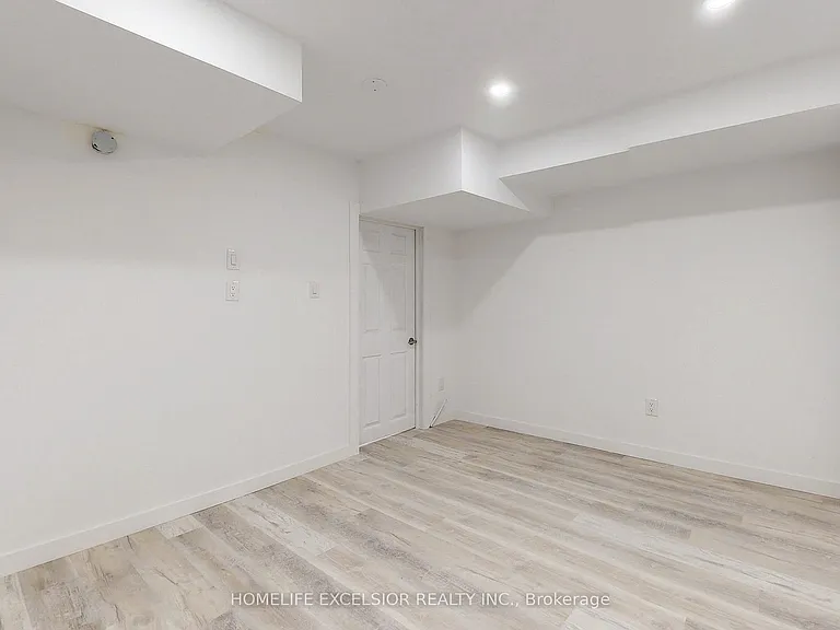 103 Cardinal St — Photo 11